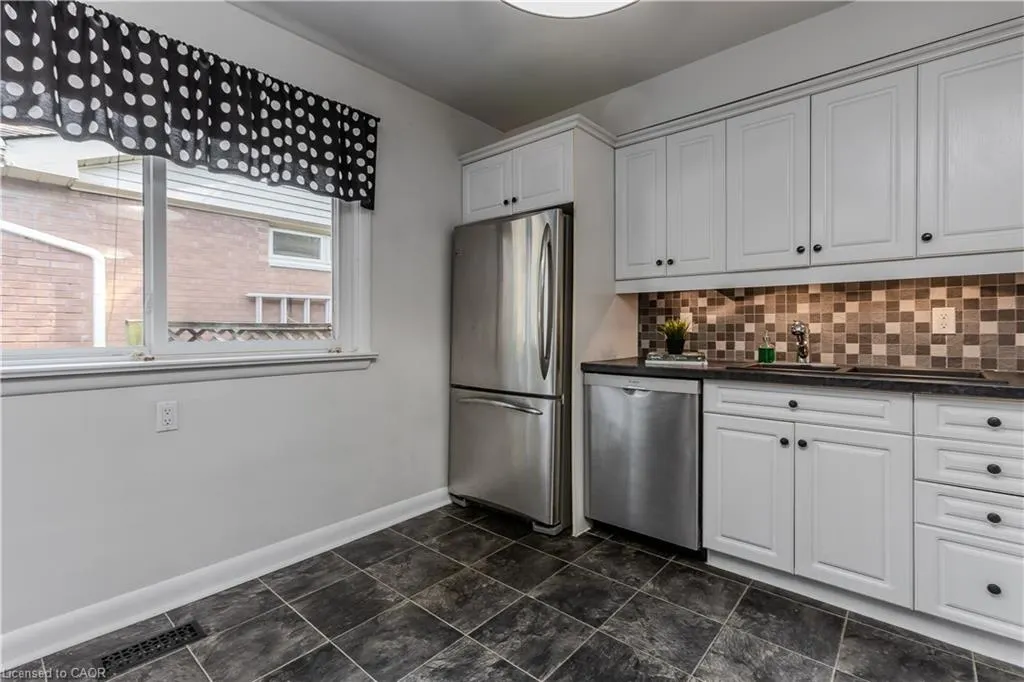 1420 Alfred Crescent