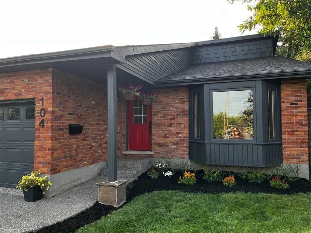 104 Homeview Place