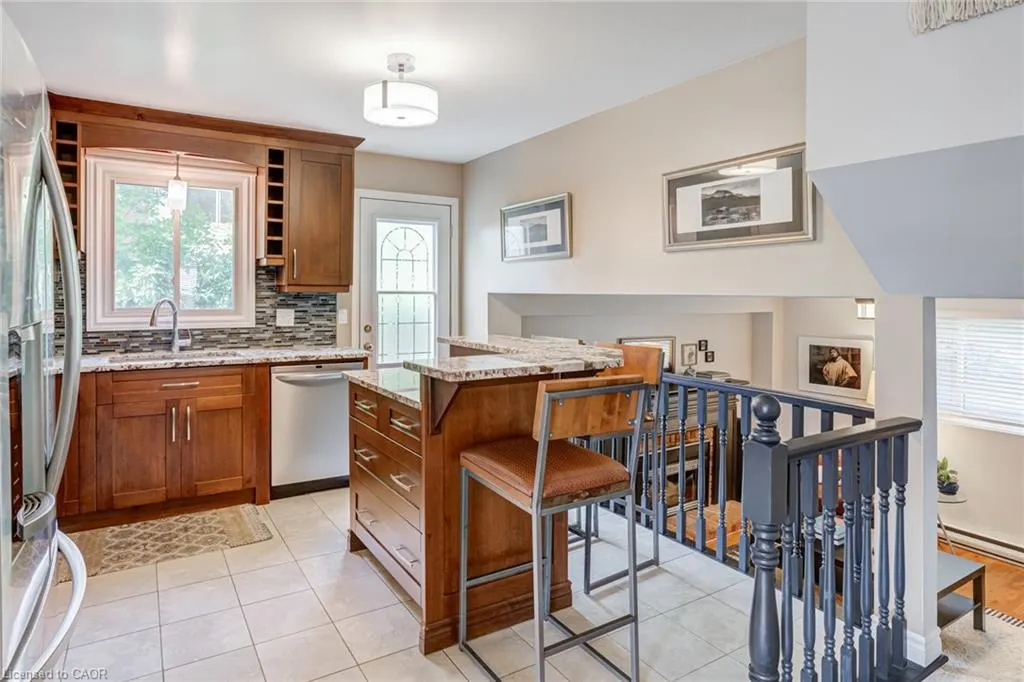 104 Homeview Place