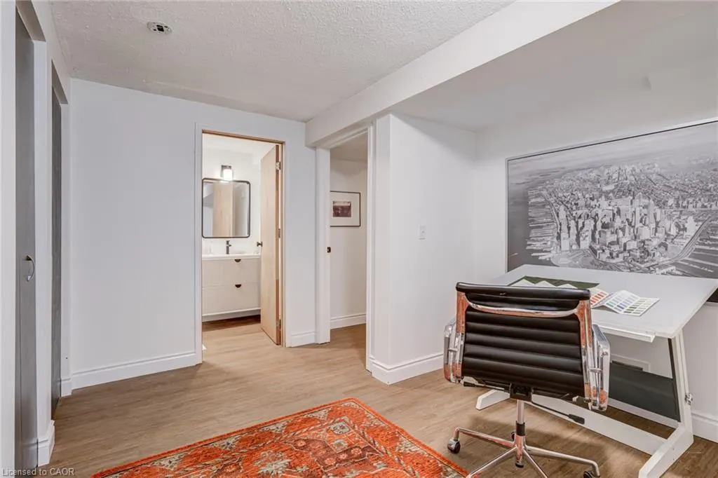 104 Homeview Place