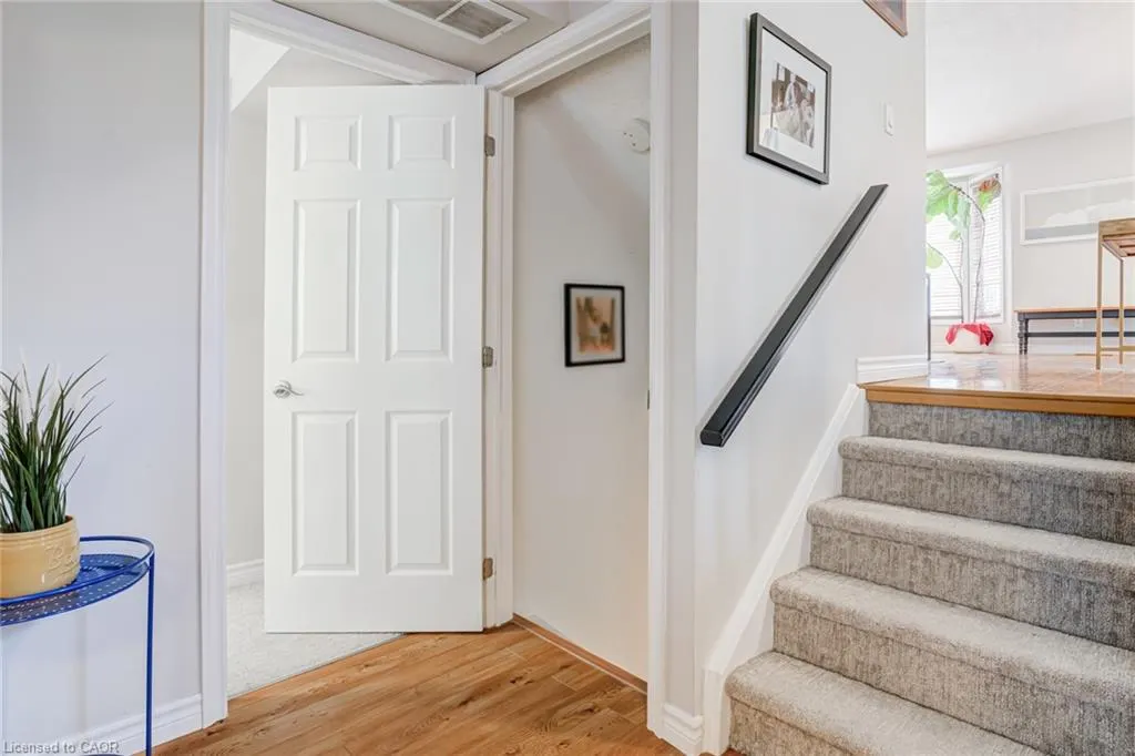 104 Homeview Place