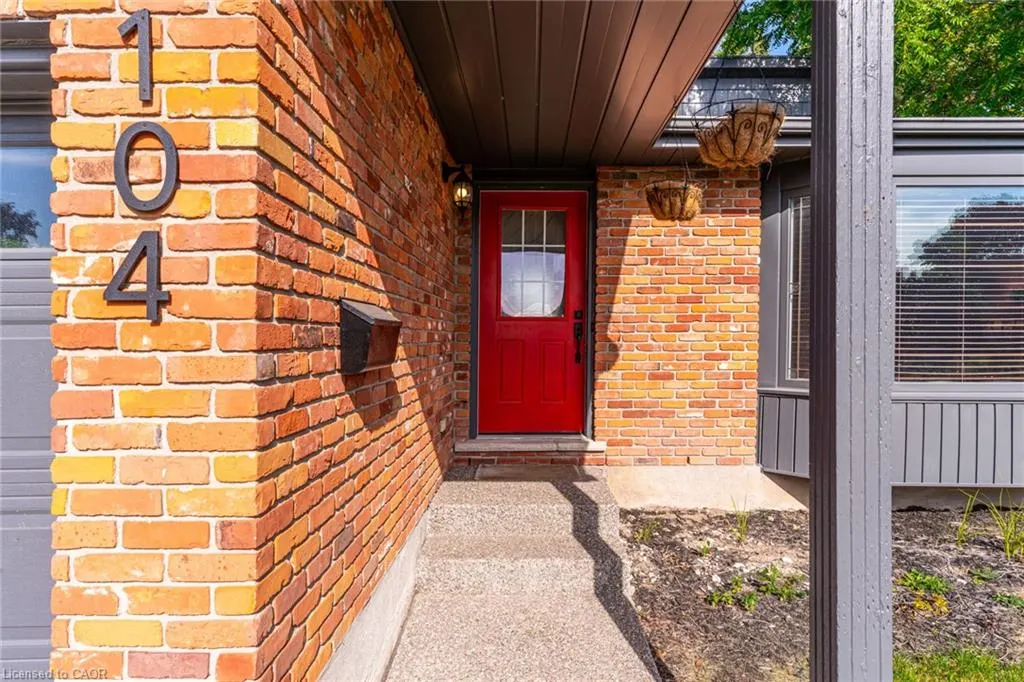 104 Homeview Place
