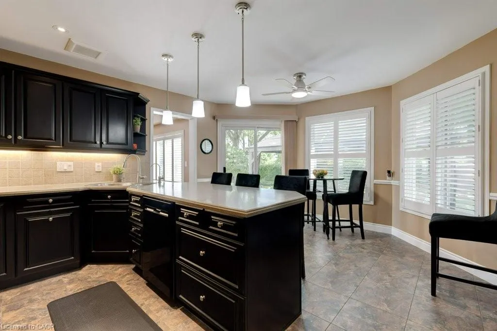 2010 Windy Oaks Drive