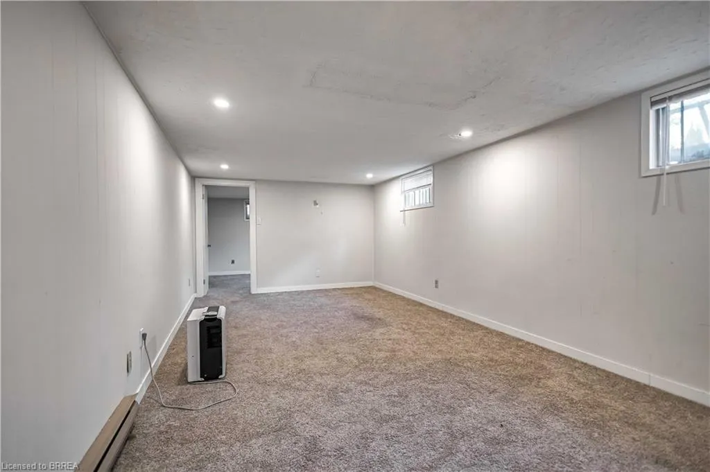 10 Harris Avenue