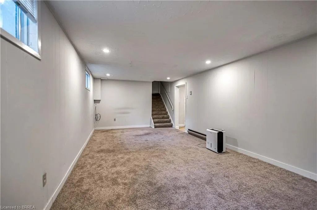 10 Harris Avenue