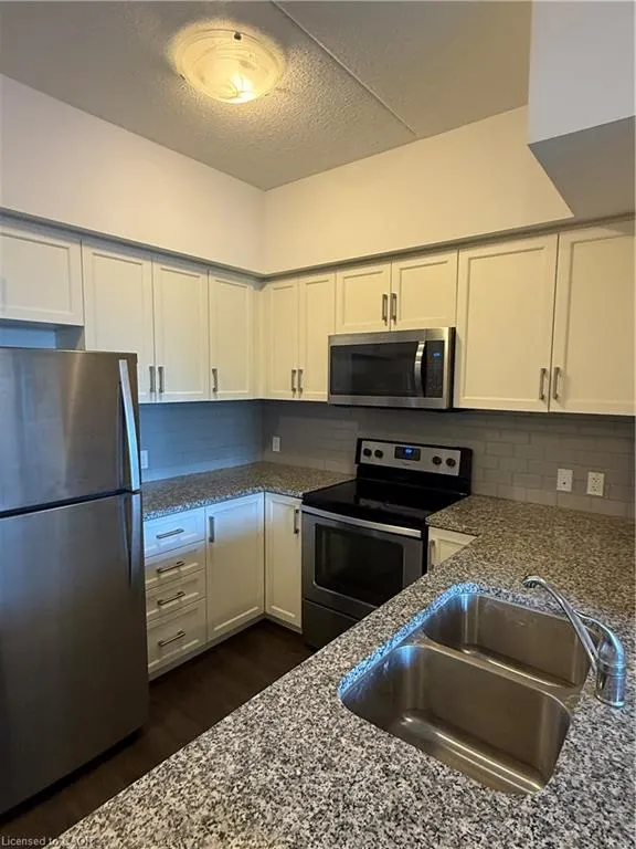 1284 Gordon Street, #115