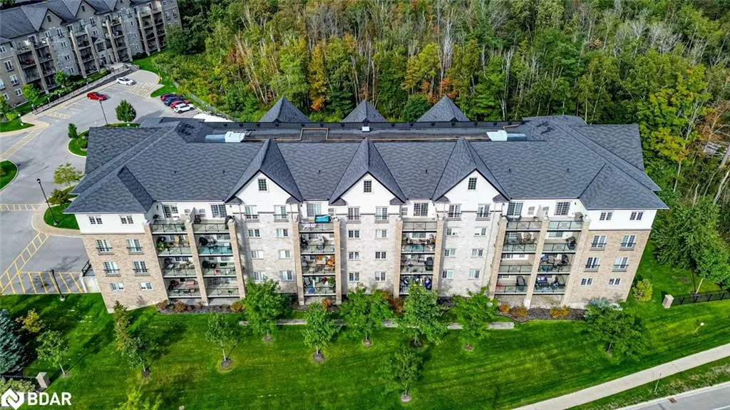 40 Ferndale Drive S, #402