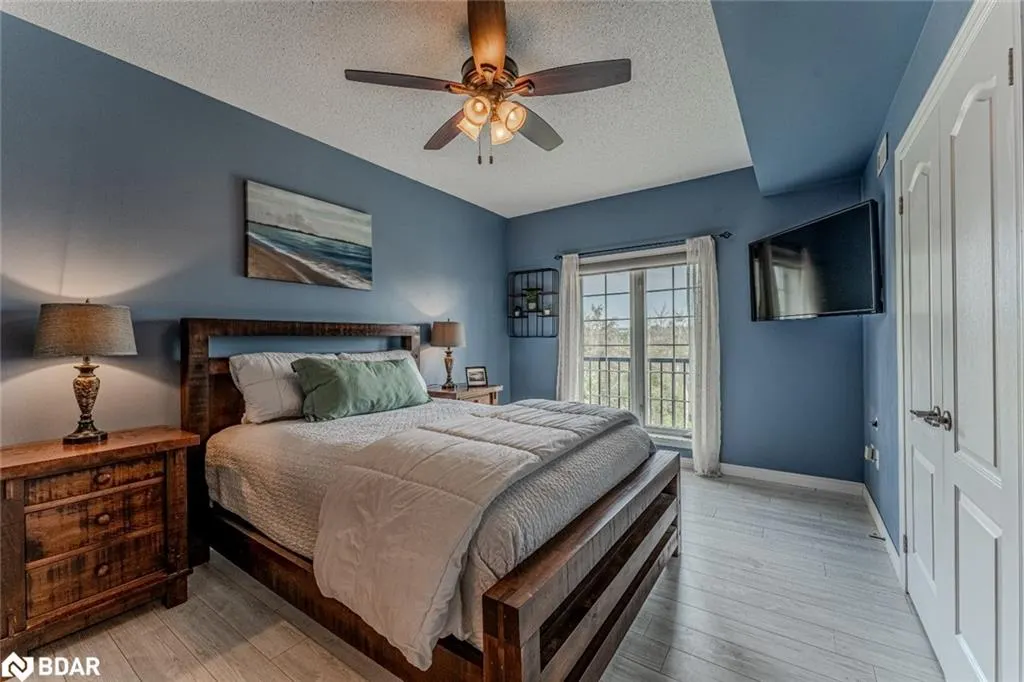 40 Ferndale Drive S, #402