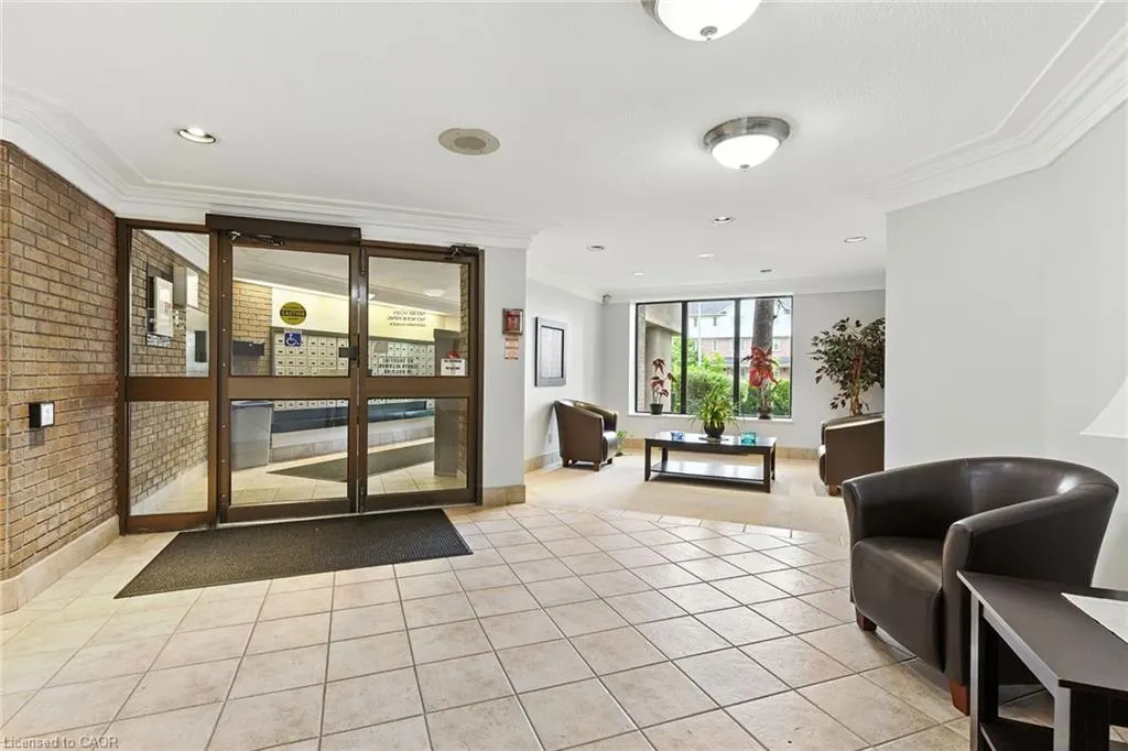 6720 Glen Erin Drive, #514