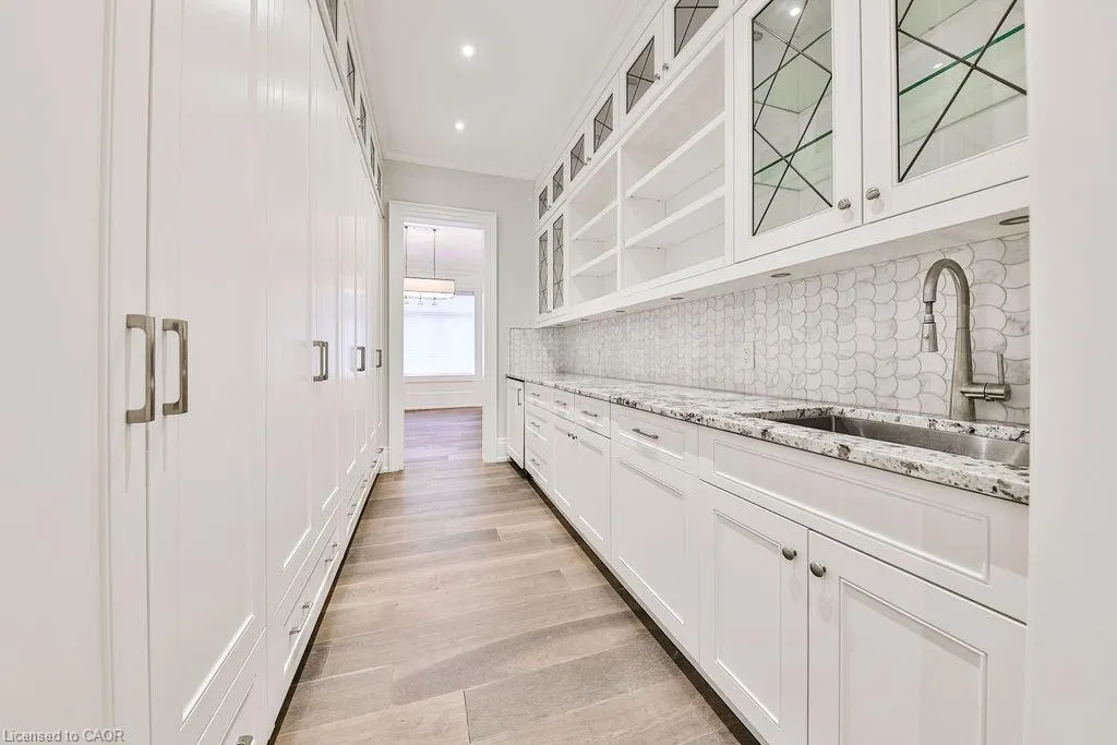 482 Morrison Road