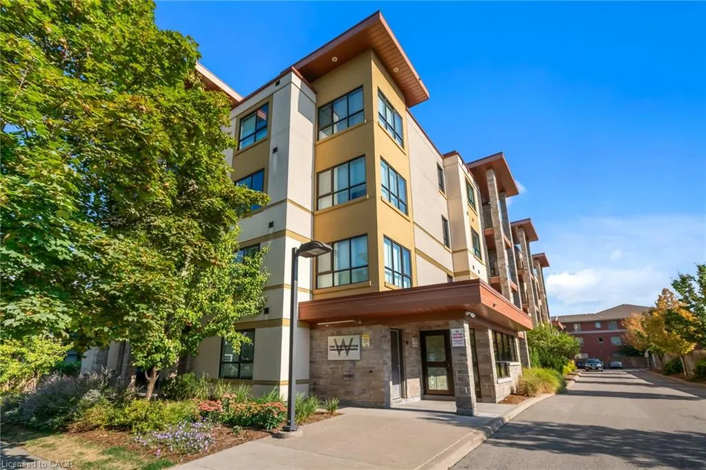 26 Wellington Street, #201