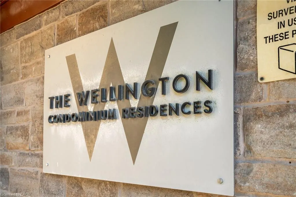 26 Wellington Street, #201