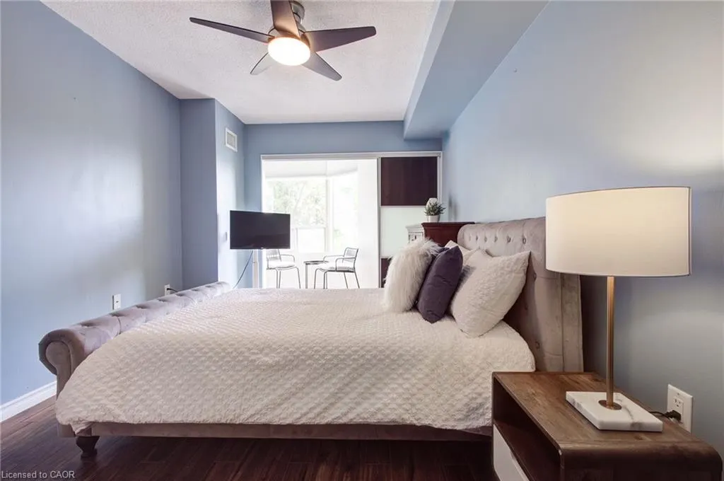 1270 Maple Crossing Boulevard, #306