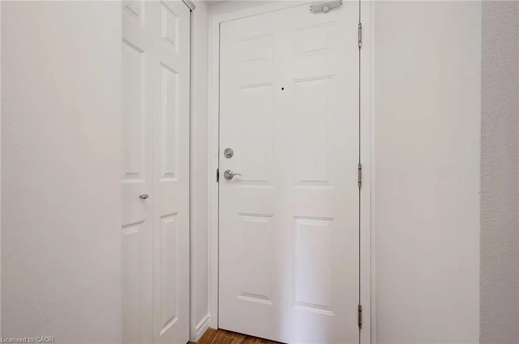 1270 Maple Crossing Boulevard, #306