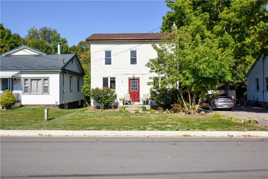 39 Young Street