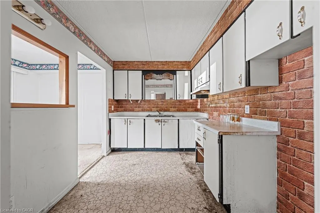 41 Rykert Street, #103