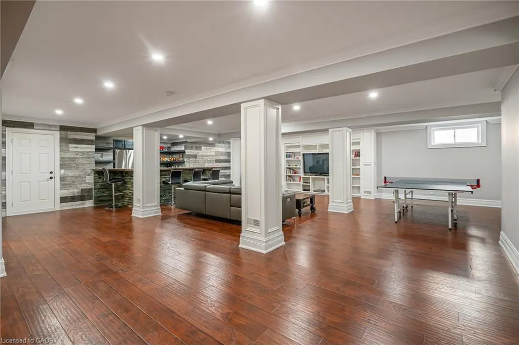 7 Sandalwood Crescent