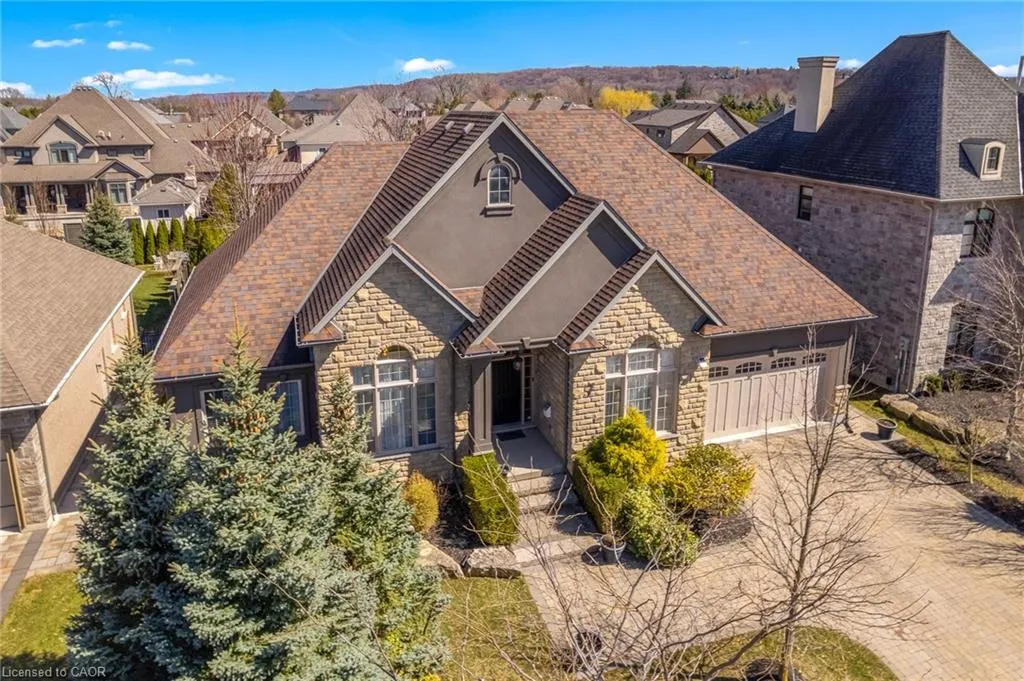 7 Sandalwood Crescent