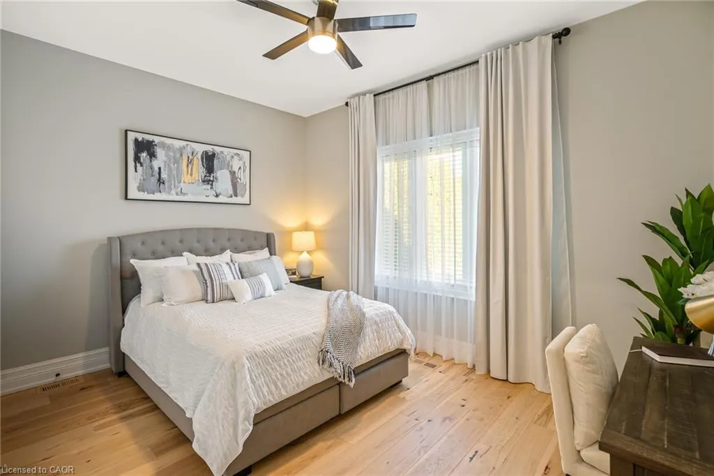 7 Sandalwood Crescent