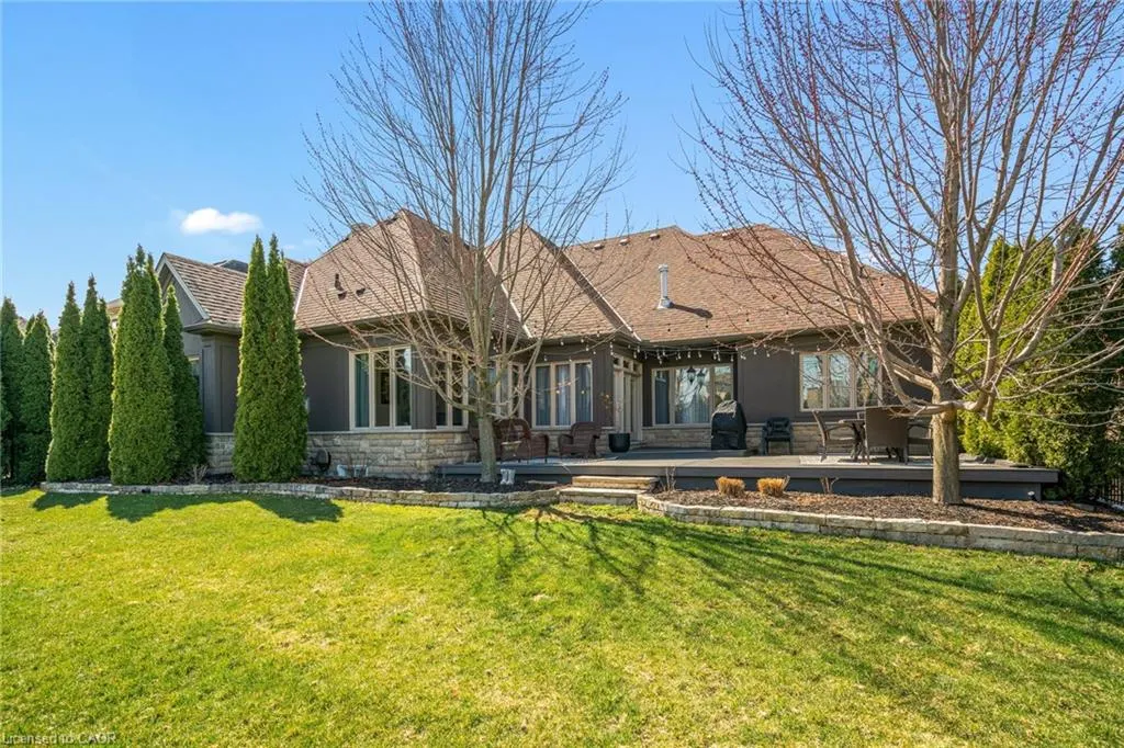 7 Sandalwood Crescent
