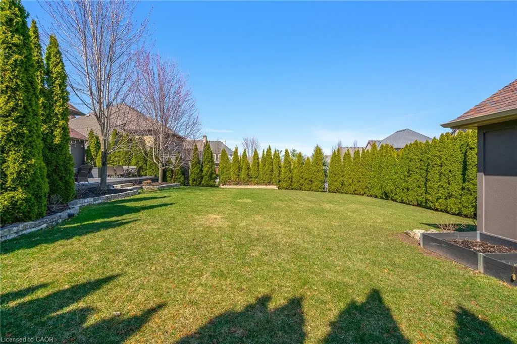 7 Sandalwood Crescent