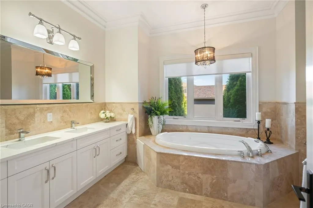 7 Sandalwood Crescent