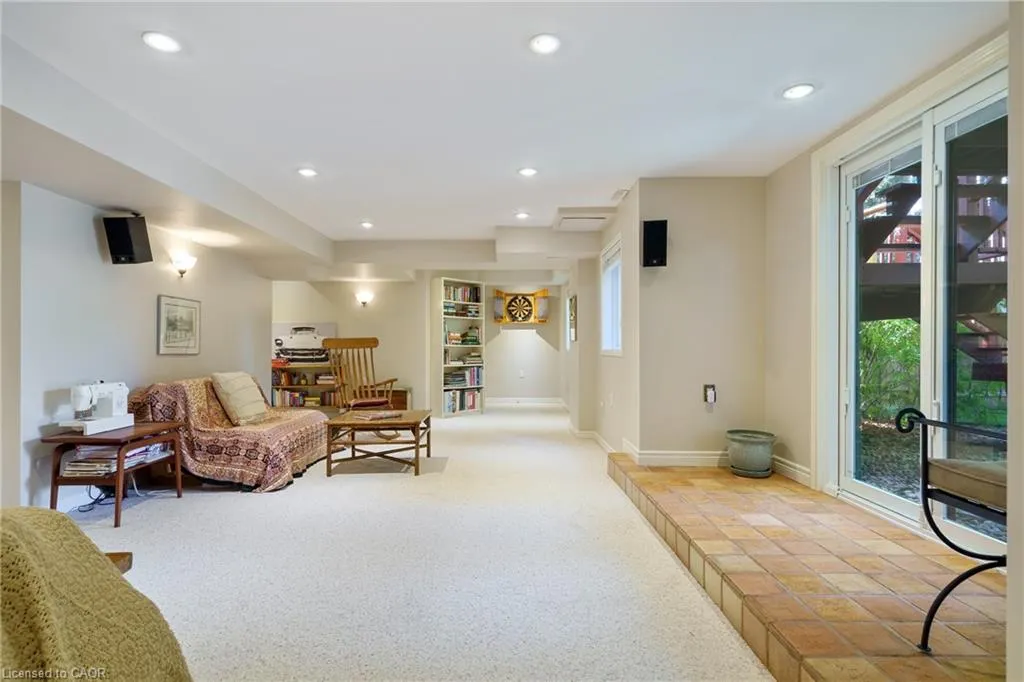3 Maplehurst Ridge