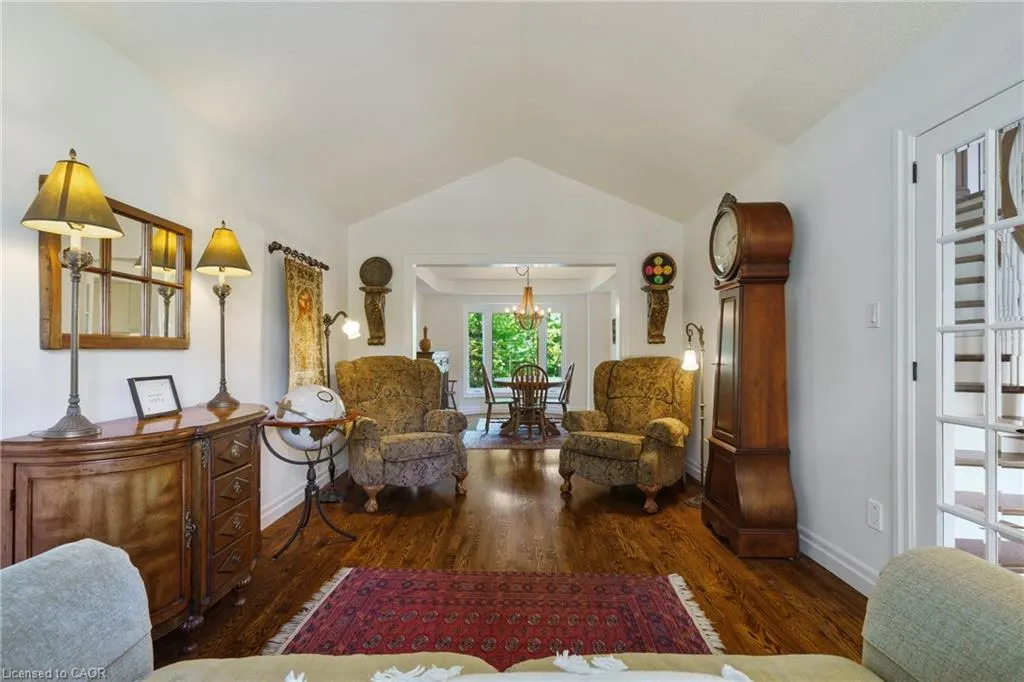 3 Maplehurst Ridge
