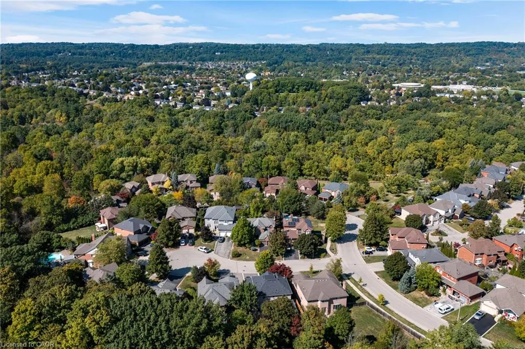 3 Maplehurst Ridge