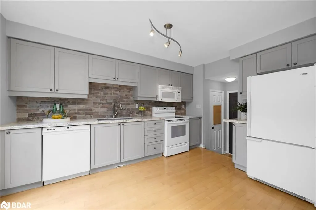646 Kerr Trail