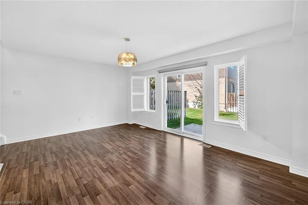 34 Arlington Crescent