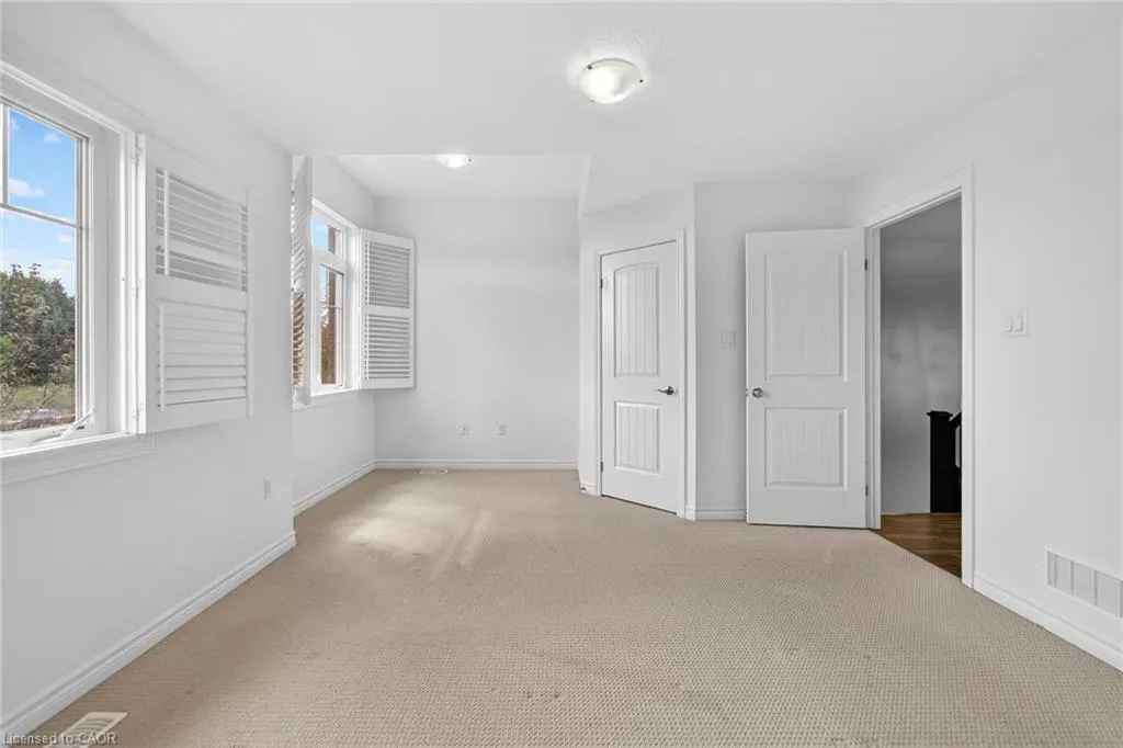 34 Arlington Crescent