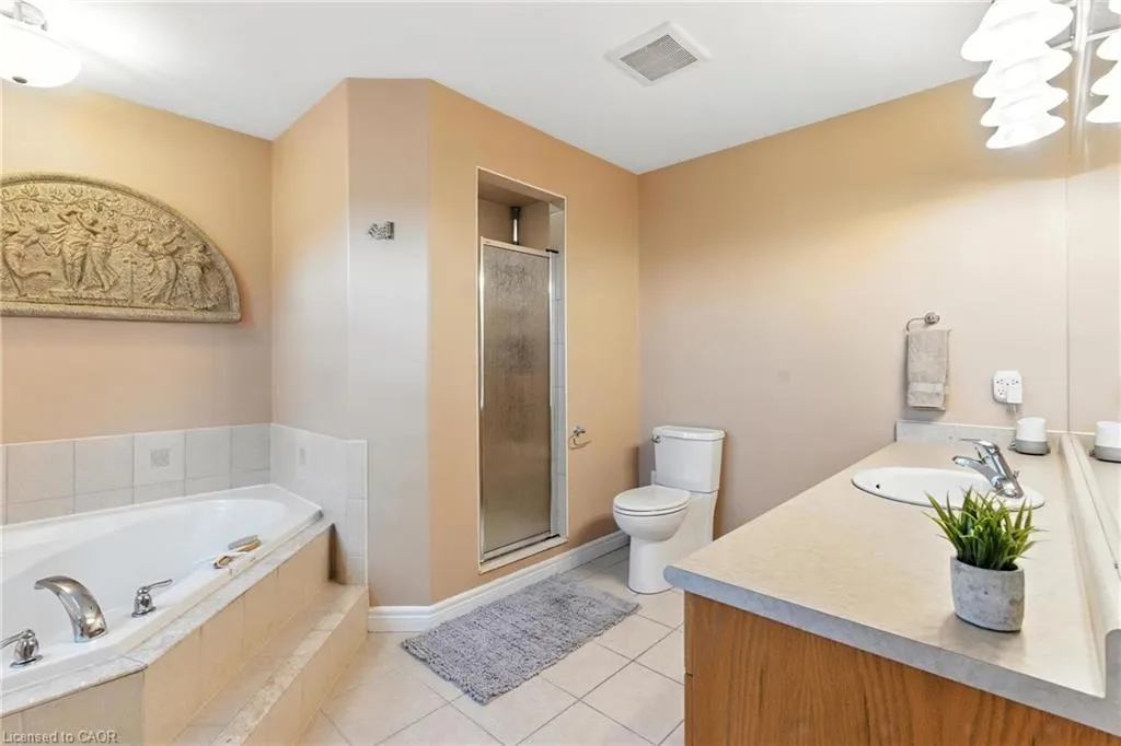 114 Armour Crescent