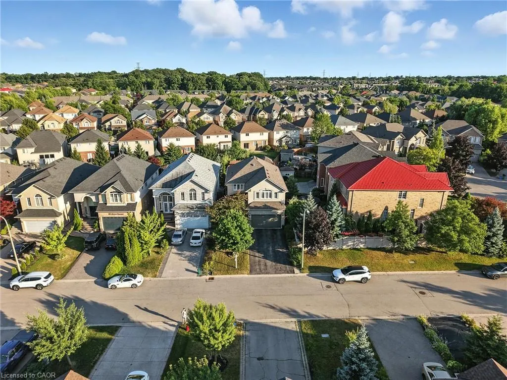 114 Armour Crescent