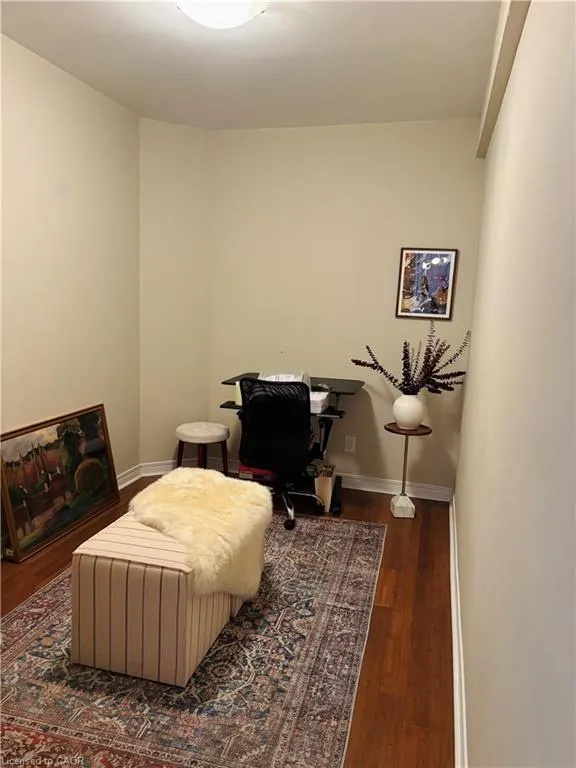 285 King Street W, #23