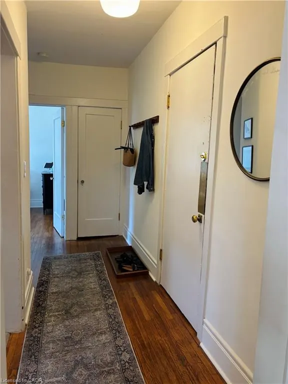 285 King Street W, #23