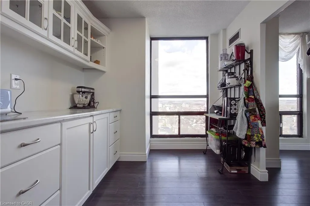 222 Jackson Street W, #1406
