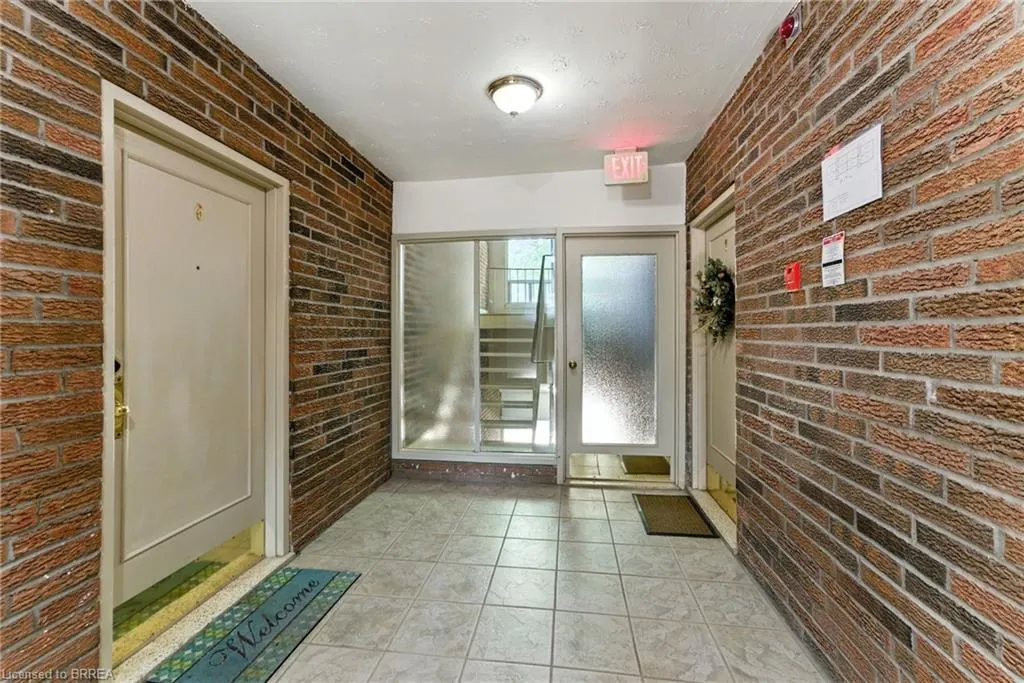 612 Grey Street, #7