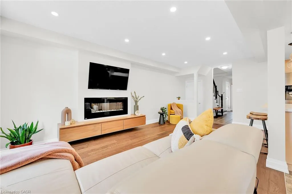 29 Elderberry Avenue