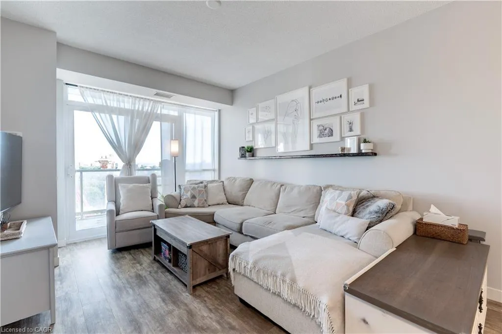 2081 Fairview Street, #1003
