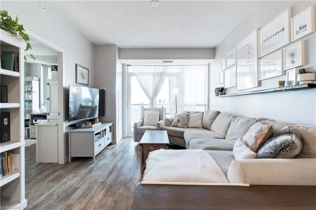 2081 Fairview Street, #1003