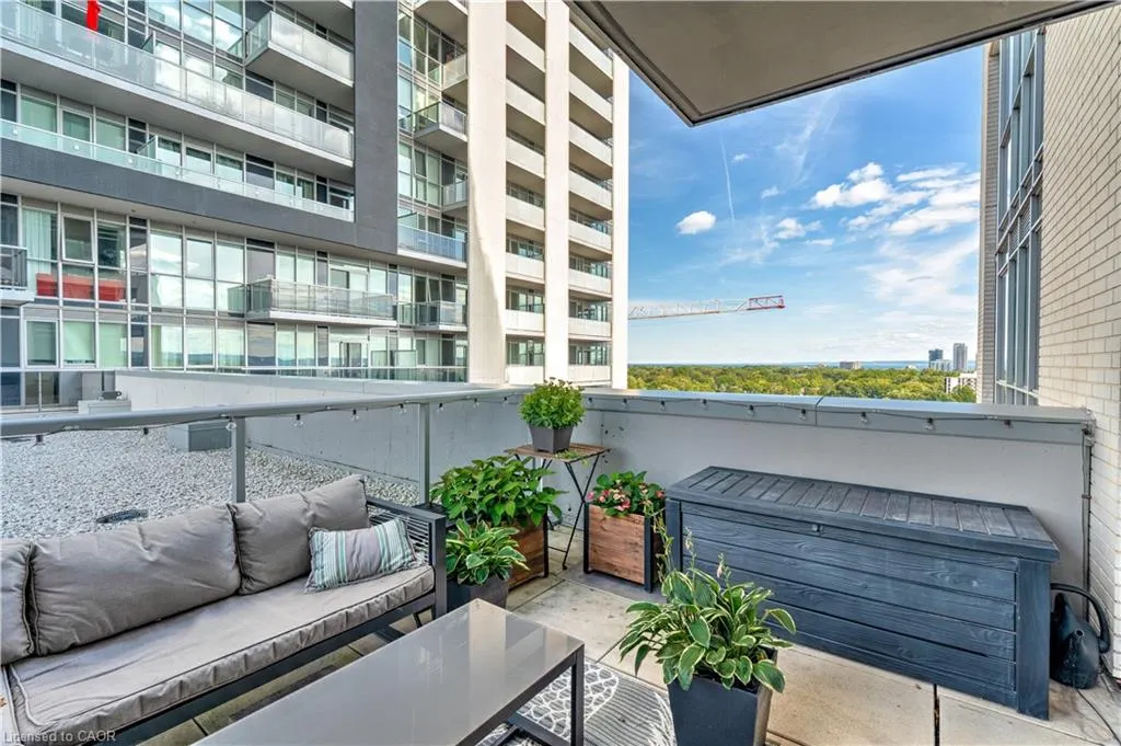 2081 Fairview Street, #1003