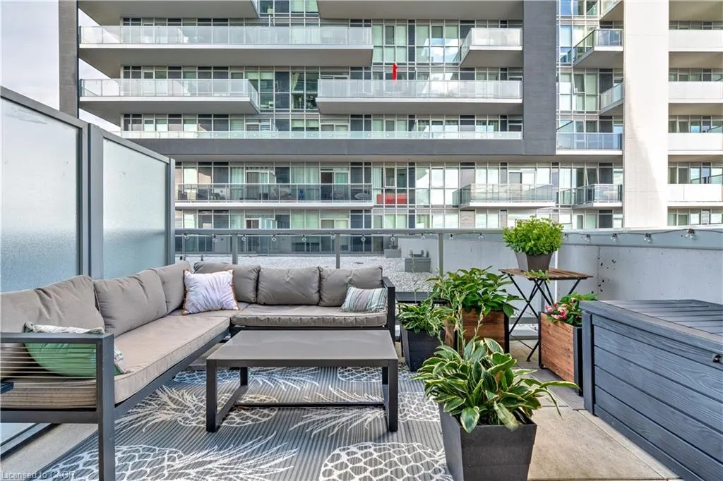 2081 Fairview Street, #1003