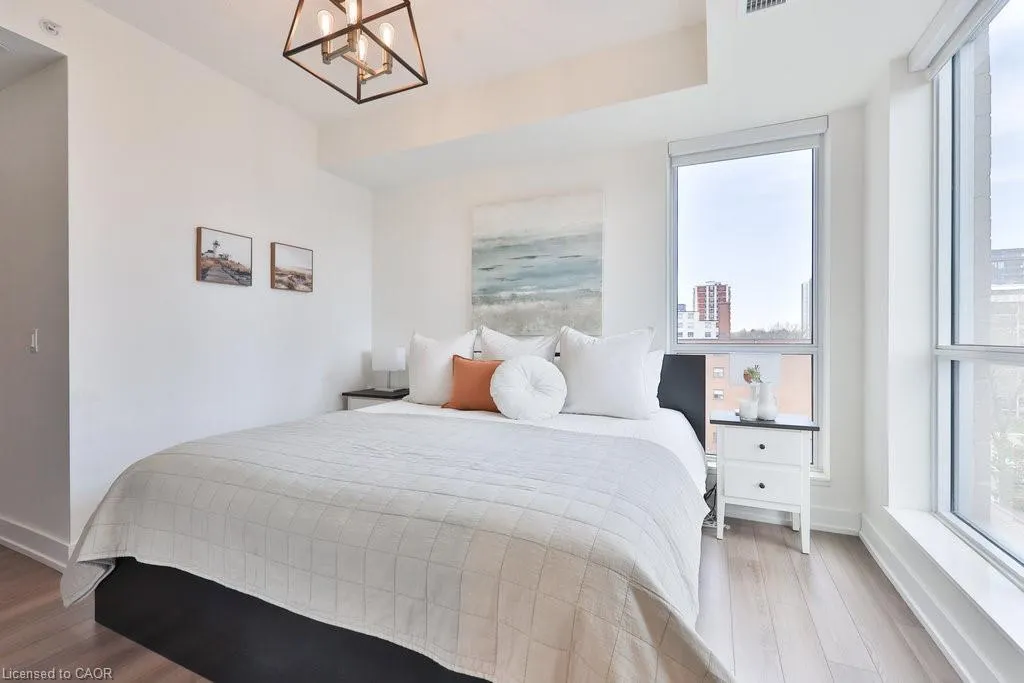 8 Ann Street, #401
