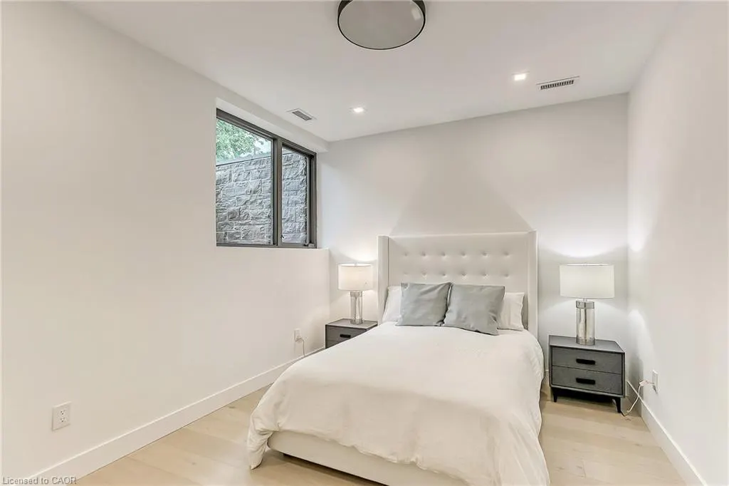 421 Chartwell Road