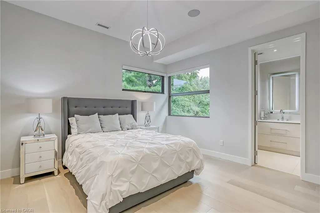 421 Chartwell Road
