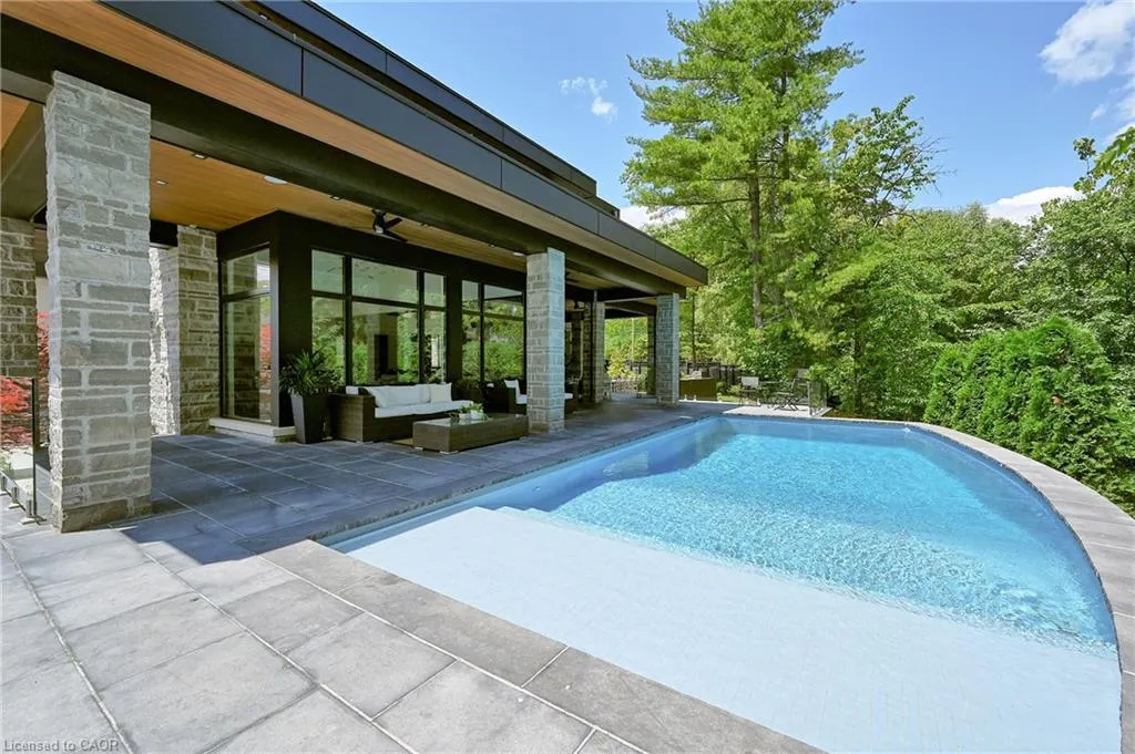 421 Chartwell Road
