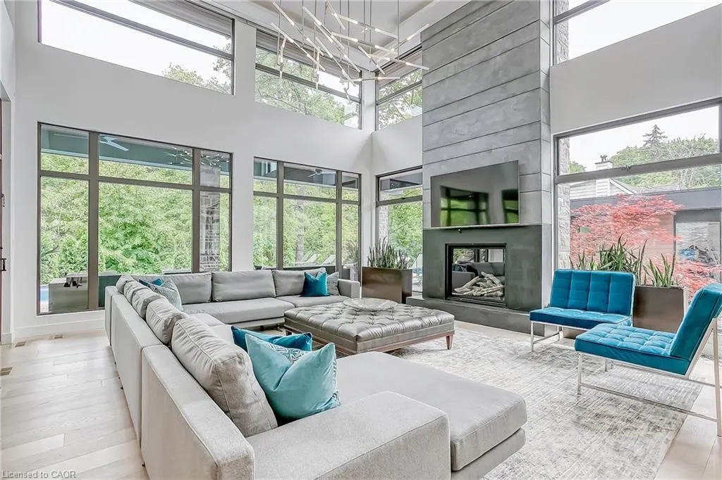 421 Chartwell Road