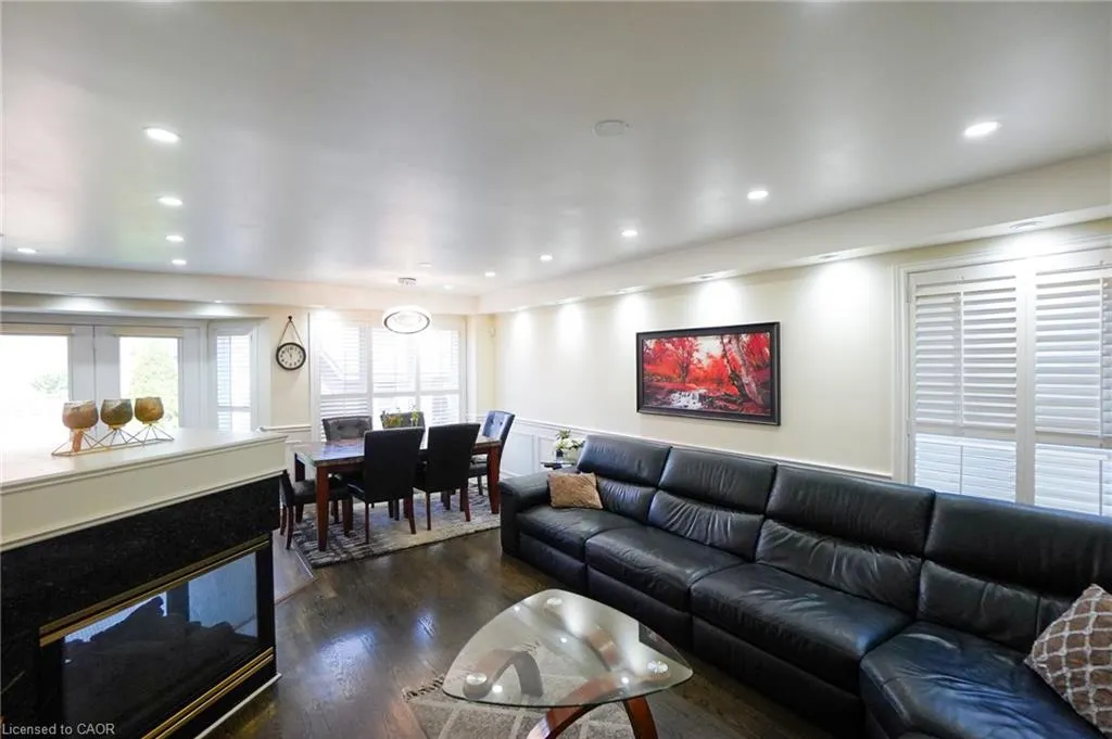 99 Donnici Drive