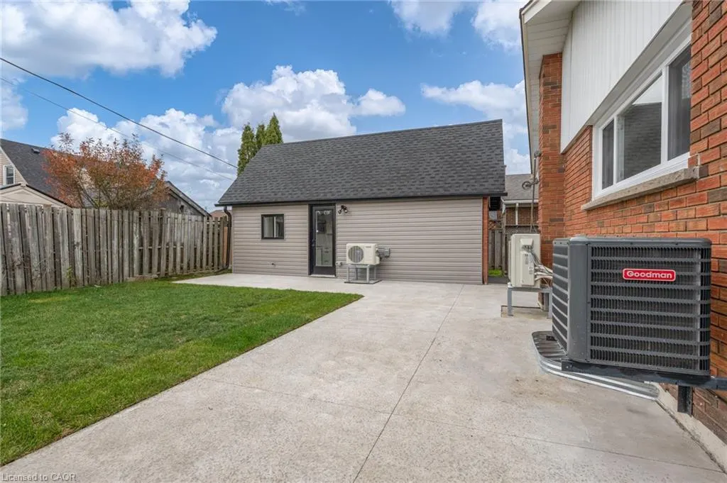 10 Caledon Avenue, #3